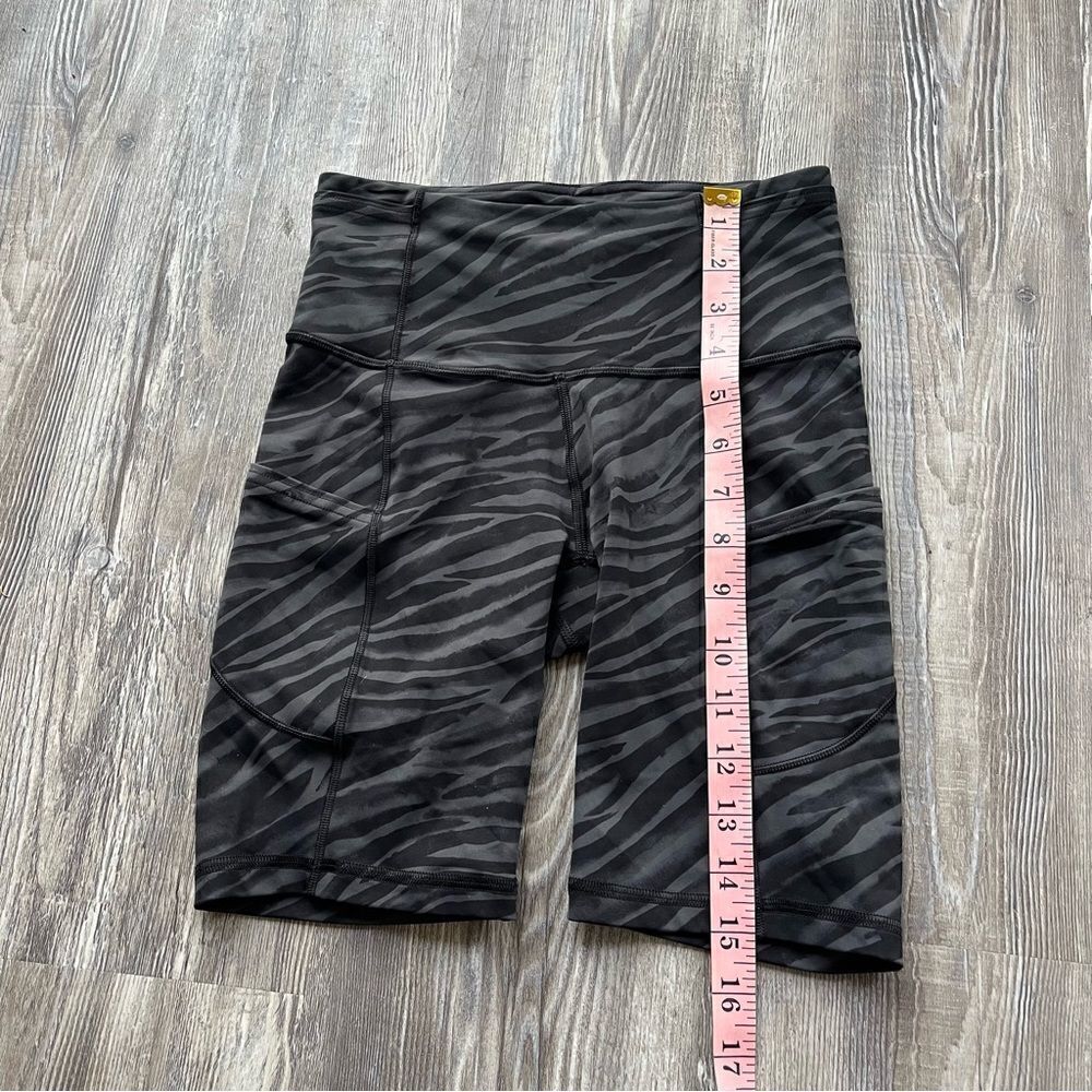 Lululemon Fast and Free Short 8" - Picture 13 of 13